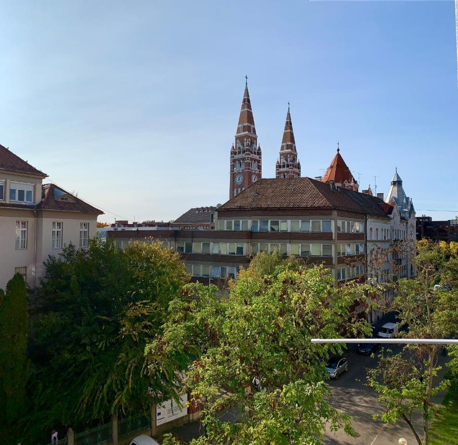 Cozy Apartment In The City Centre Next To Dom Square Szeged Eksteriør billede