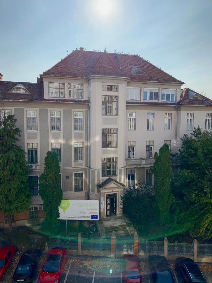 Cozy Apartment In The City Centre Next To Dom Square Szeged Eksteriør billede
