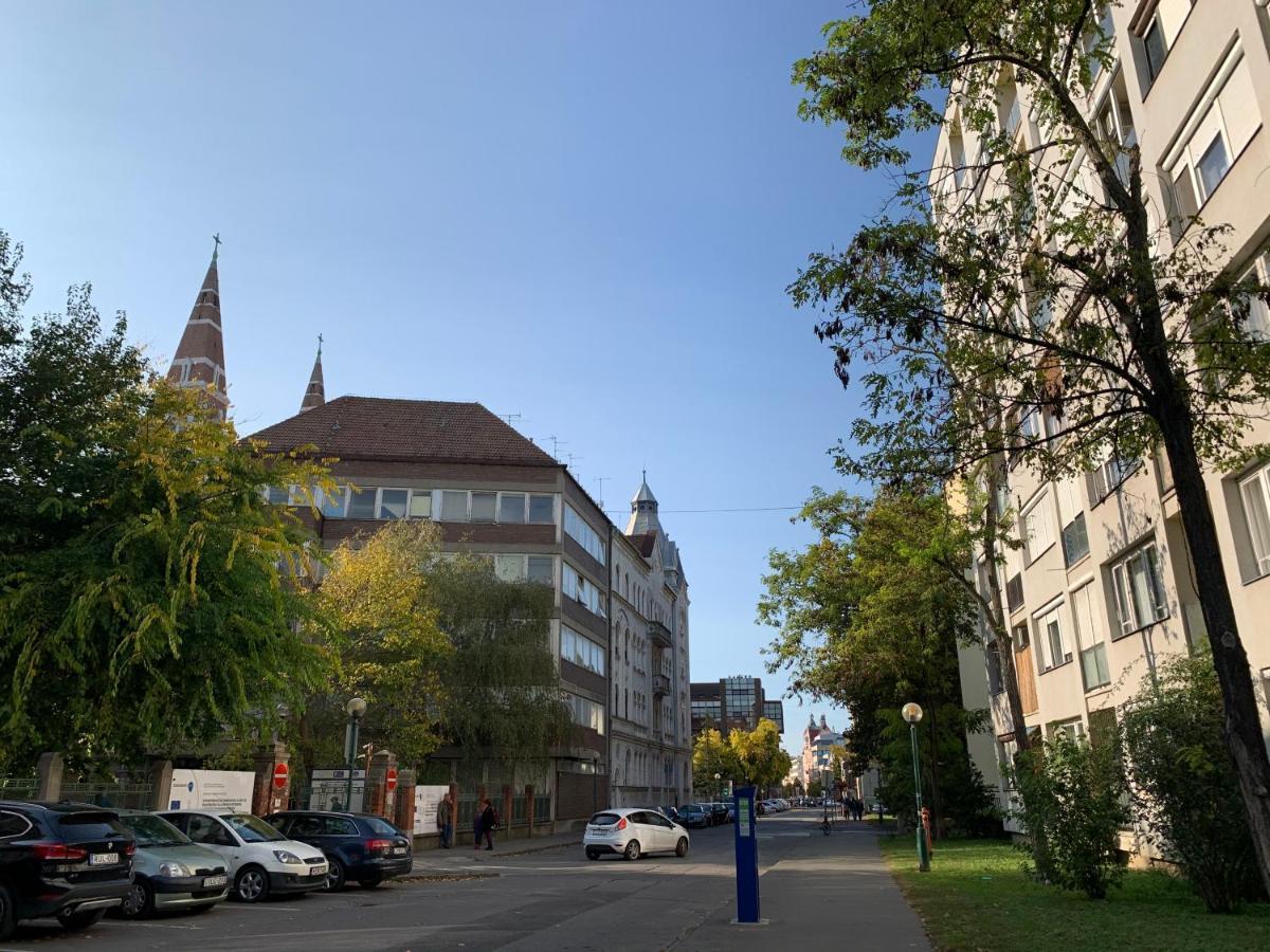 Cozy Apartment In The City Centre Next To Dom Square Szeged Eksteriør billede