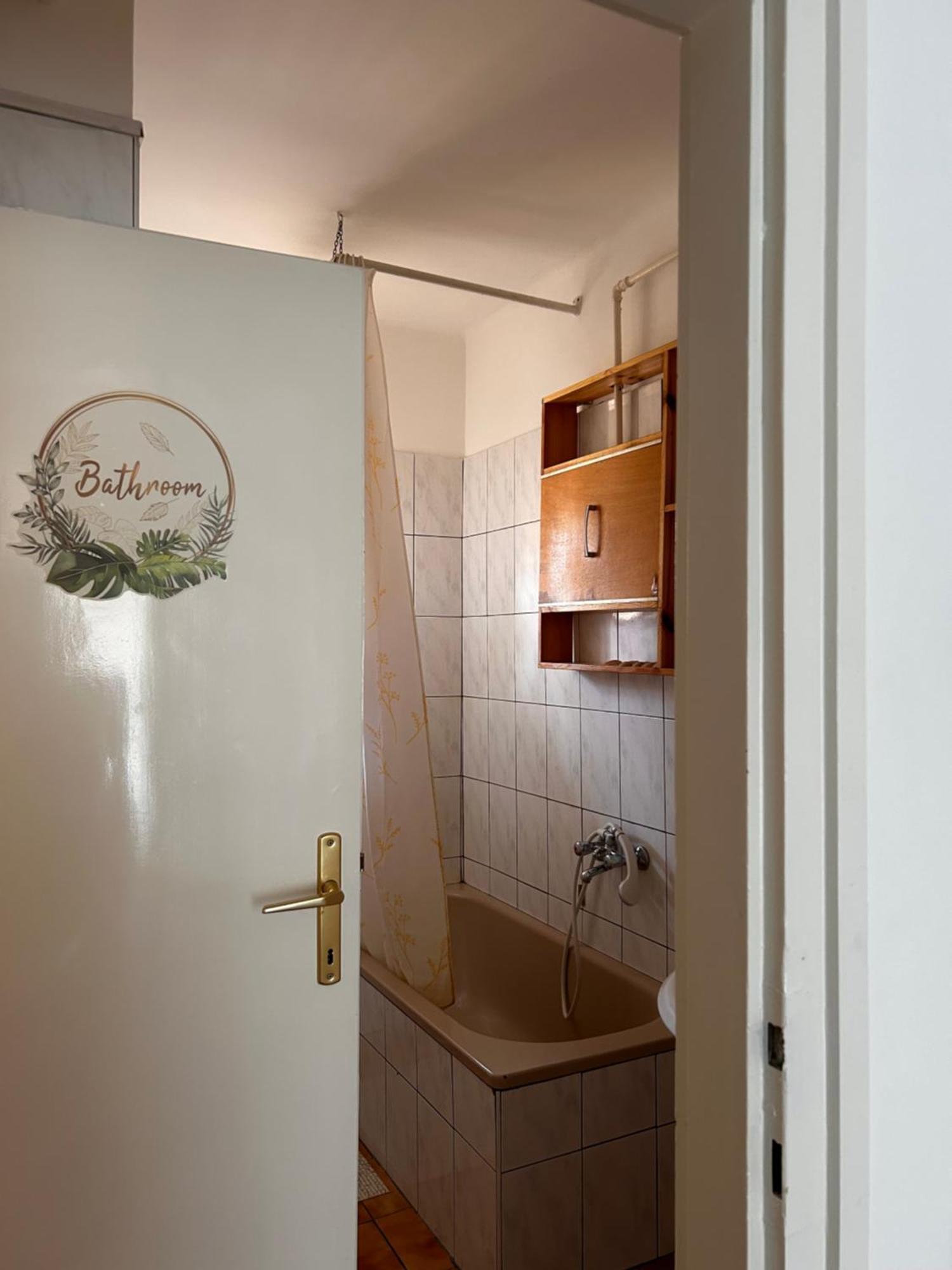 Cozy Apartment In The City Centre Next To Dom Square Szeged Eksteriør billede