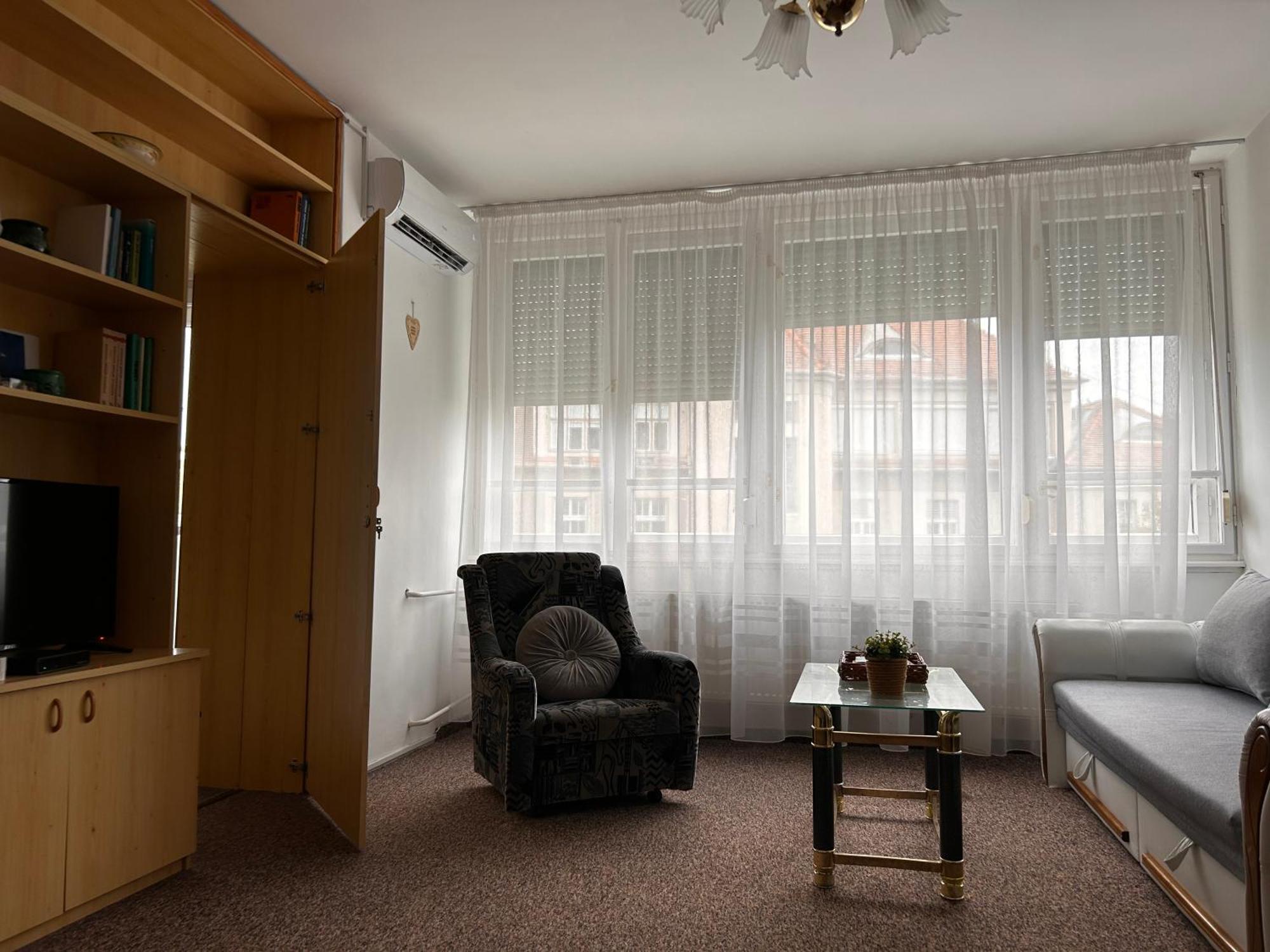 Cozy Apartment In The City Centre Next To Dom Square Szeged Eksteriør billede